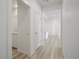 Photo #4: 9365295 Listing 