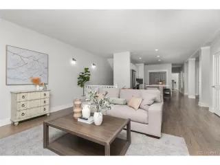 Photo #5: 9365959 Listing 