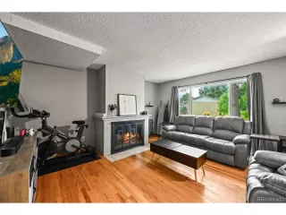 Photo #6: 9366333 Listing