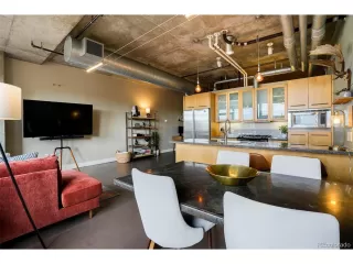 Photo #4: 9366373 Listing