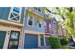 Photo #2: 9366956 Listing
