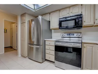 Photo #4: 9368331 Listing