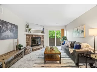 Photo #4: 9369635 Listing