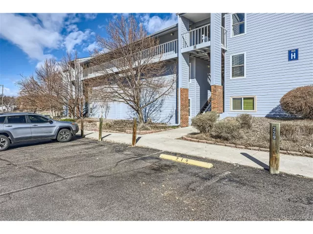 MLS: 9370070 Condo For Sale