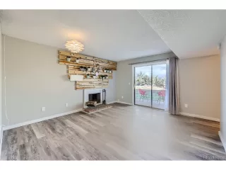 Photo #4: 9370070 Listing