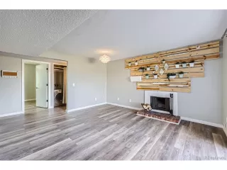 Photo #5: 9370070 Listing