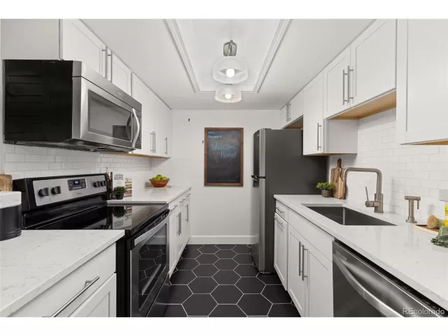 MLS: 9372223 Condo For Sale