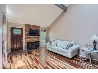 Photo #4: 9373721 Listing 