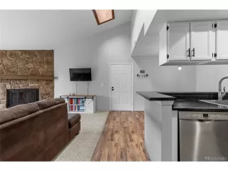 Photo #4: 9374034 Listing