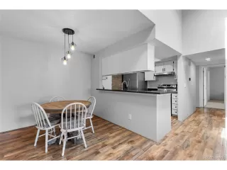 Photo #6: 9374034 Listing