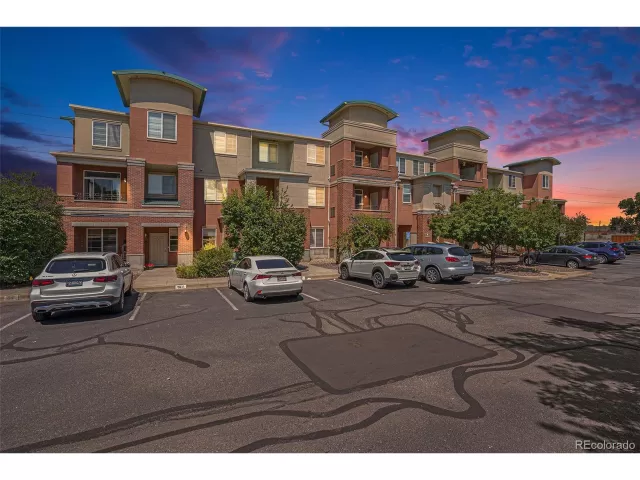 MLS: 9375699 Condo For Sale