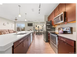 Photo #6: 9377957 Listing