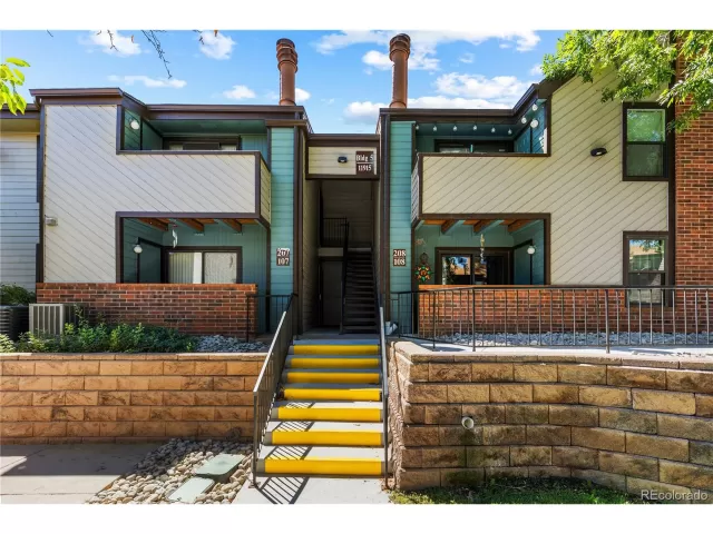 MLS: 9379934 Condo For Sale