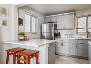 Photo #4: 9381021 Listing 