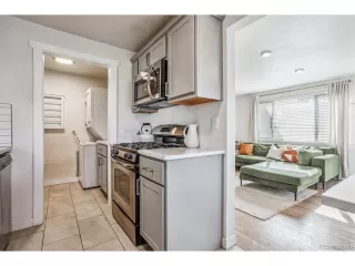 Photo #6: 9381021 Listing 