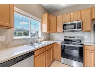 Photo #5: 9381297 Listing