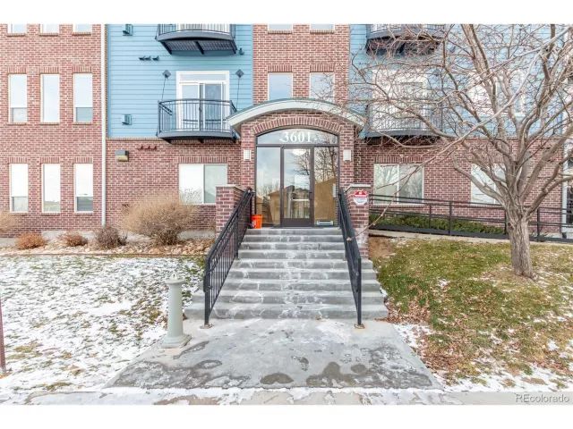 MLS: 9383390 Condo For Sale