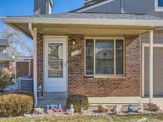 Photo #4: 9383992 Listing