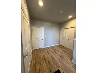 Photo #2: 9384091 Listing