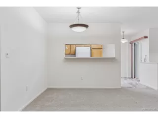 Photo #4: 9384940 Listing