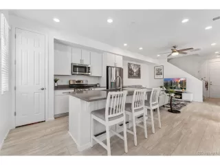 Photo #4: 9386982 Listing 