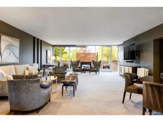 Photo #5: 9387752 Listing