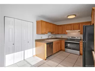 Photo #4: 9388284 Listing