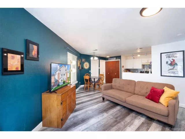 MLS: 9389720 Condo For Sale