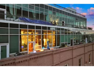 Photo #5: 9390716 Listing