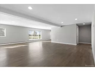 Photo #4: 9395150 Listing 