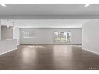 Photo #5: 9395150 Listing 