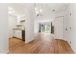 Photo #5: 9396238 Listing 