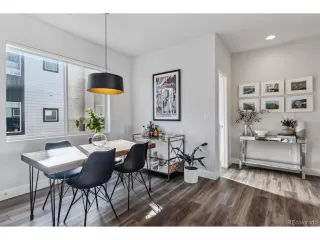 Photo #6: 9396439 Listing