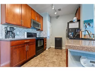 Photo #5: 9396967 Listing 