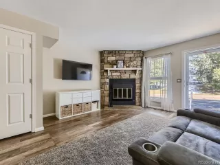 Photo #5: 9397001 Listing