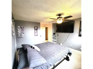 Photo #6: 9399666 Listing