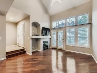 Photo #4: 9399898 Listing