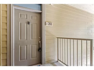 Photo #2: 9400779 Listing