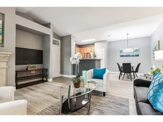 Photo #6: 9400779 Listing