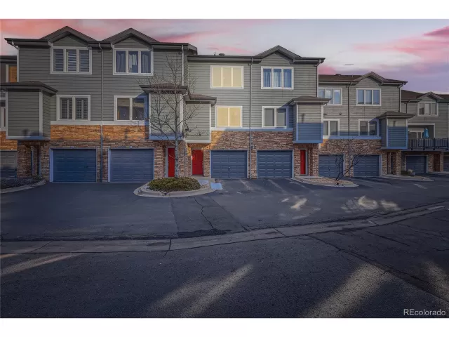 MLS: 9401511 Condo For Sale