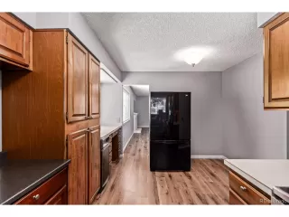 Photo #5: 9404982 Listing