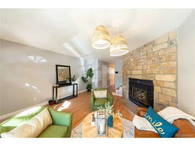 MLS: 9406145 Condo For Sale