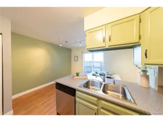 Photo #6: 9406145 Listing 