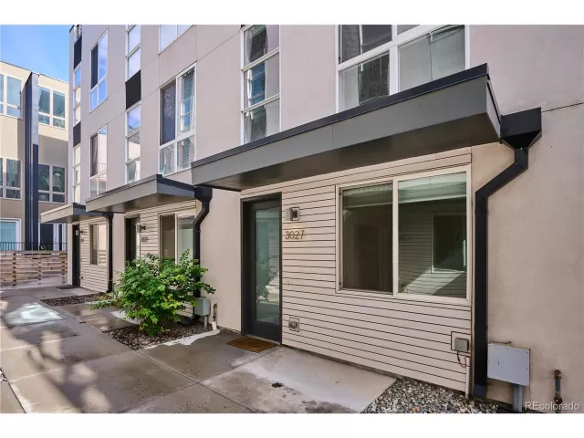 MLS: 9407099 Condo For Sale