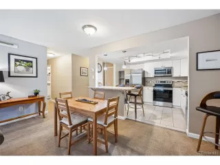 Photo #6: 9411807 Listing