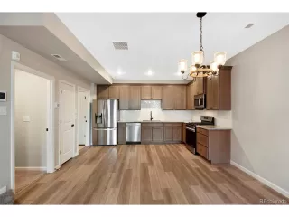 Photo #6: 9411985 Listing 