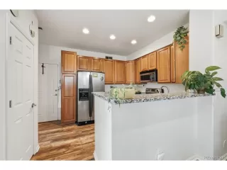 Photo #6: 9412647 Listing