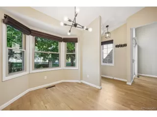 Photo #6: 9413177 Listing