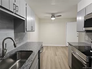 Photo #5: 9413832 Listing