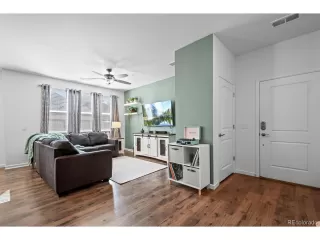 Photo #4: 9417821 Listing